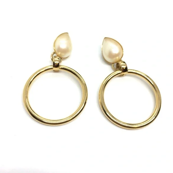 VINTAGE 80S 90S GOLD TONE STATEMENT DROP HOOP EARRINGS FAUX PEARL EARRINGS - Picture 6 of 13
